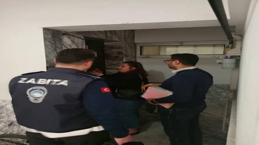 Kırmızı etiketli asans&ouml;rler m&uuml;h&uuml;rlendi

