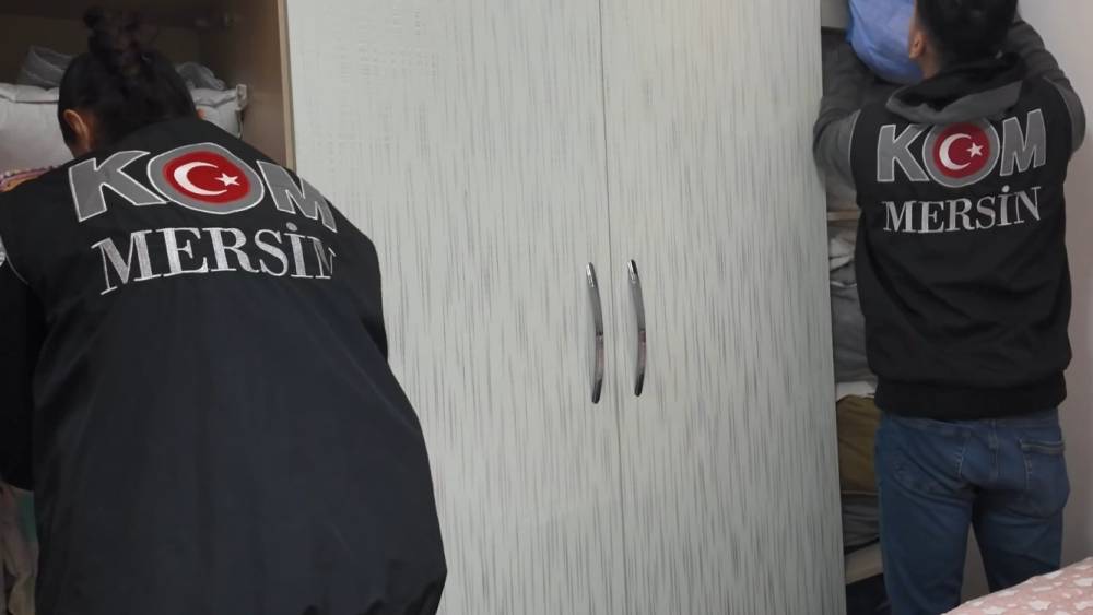 Mersin&rsquo;de MESEM okullarına y&ouml;nelik "Dolandırıcılık ve r&uuml;şvet" operasyonu: 37 g&ouml;zaltı
