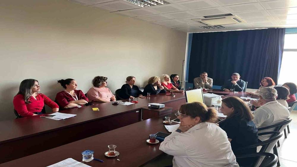 S&ouml;ke Devlet Hastanesi&rsquo;nde &ccedil;alışan sağlığı masaya yatırıldı
