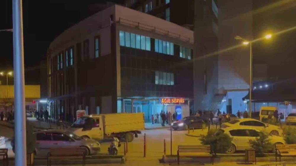 Hatay&rsquo;da bir aileye silahlı saldırı ger&ccedil;ekleşti: Anne hayatını kaybetti, baba ve kız evladı ağır yaralandı
