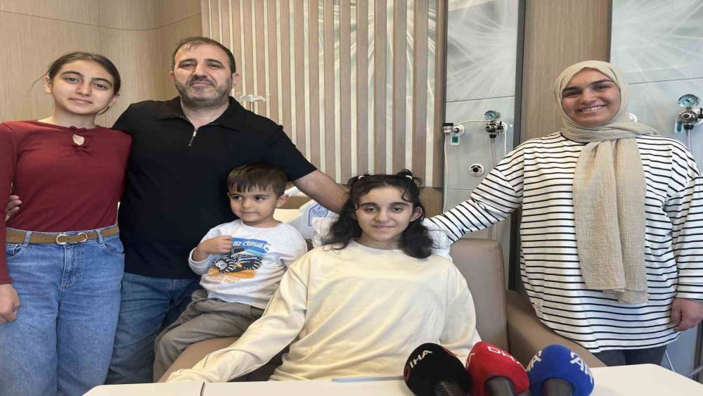 Organ bekleyen İzmirli gen&ccedil; kız i&ccedil;in nefes kesen nakil
