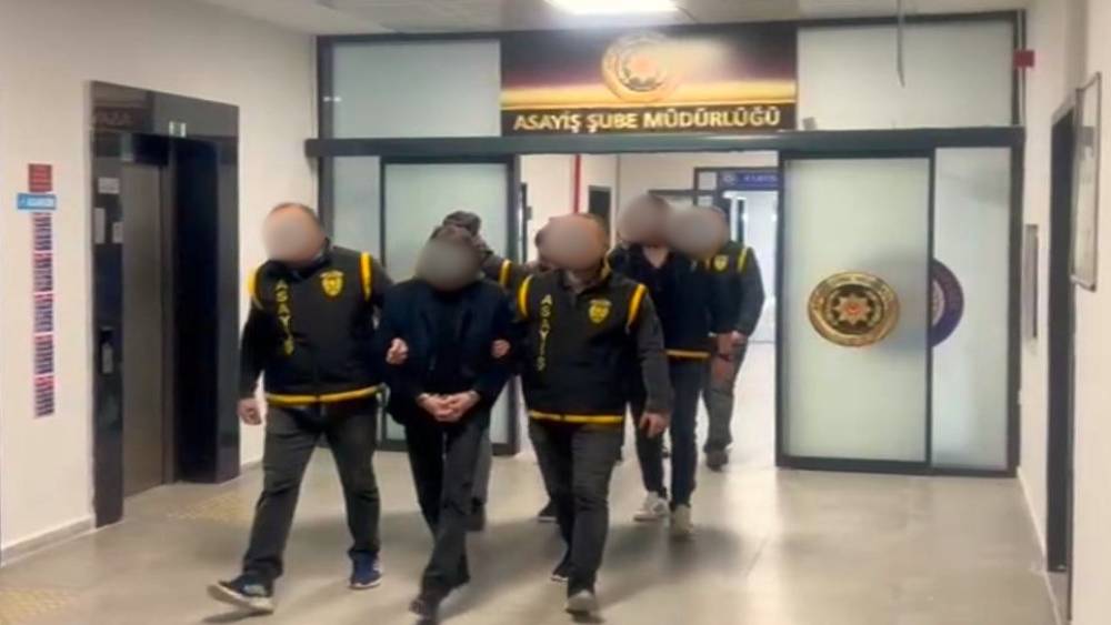 Yalova&rsquo;da kuyumcuda sahte altın bozduran 3 ş&uuml;pheli tutuklandı
