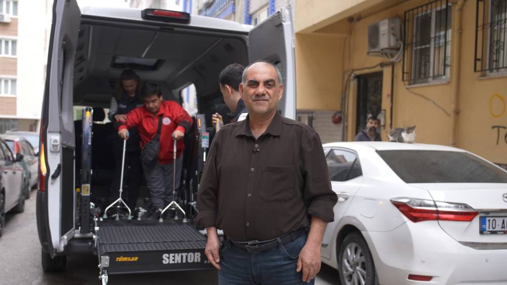 Manisa B&uuml;y&uuml;kşehir Belediyesinden engellilere &uuml;cretsiz nakil desteği
