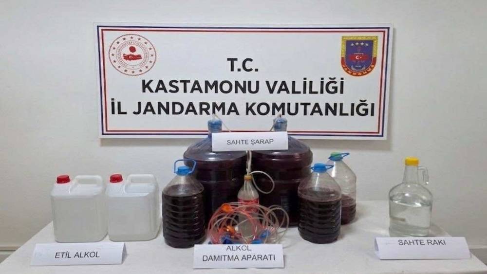Kastamonu&rsquo;da sahte i&ccedil;ki operasyonu: 1 g&ouml;zaltı
