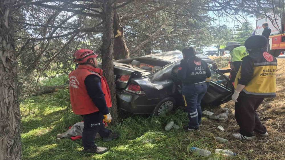 Balıkesir&rsquo;de feci kaza: 1 &ouml;l&uuml;
