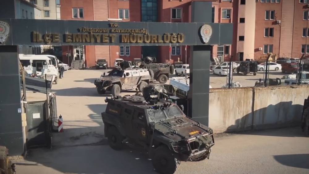 Y&uuml;ksekova merkezli yasa dışı bahis operasyonu: 27 tutuklama
