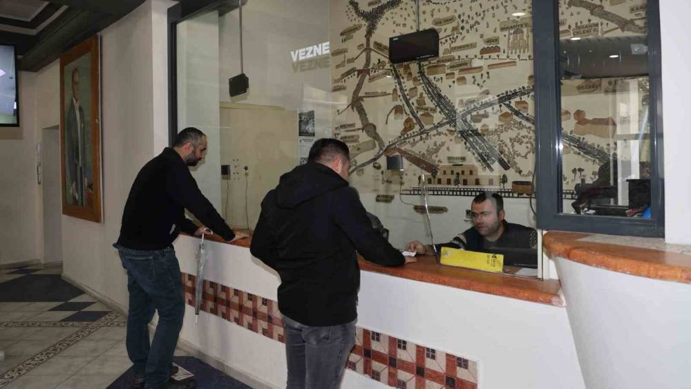 Şehzadeler Belediyesi&rsquo;nde vezneler hafta sonu a&ccedil;ık olacak

