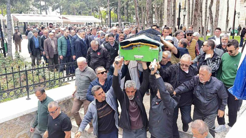 İzmir&rsquo;de vahşete kurban giden Emine D&ouml;nmez&rsquo;e memleketi Akşehir&rsquo;de acı veda
