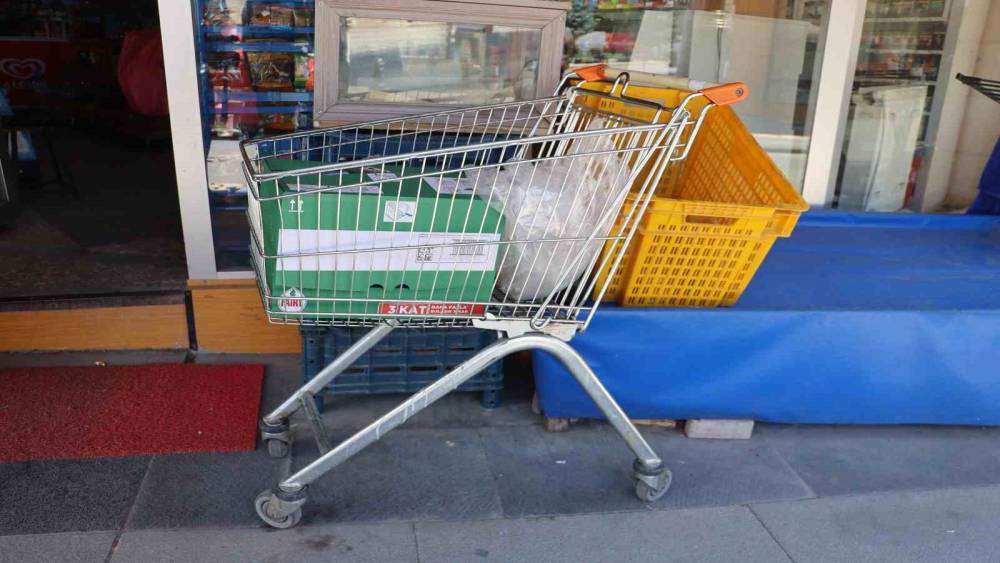 Hırsızlık ş&uuml;phesinin ardından y&uuml;rekleri ısıtan hikaye &ccedil;ıktı
