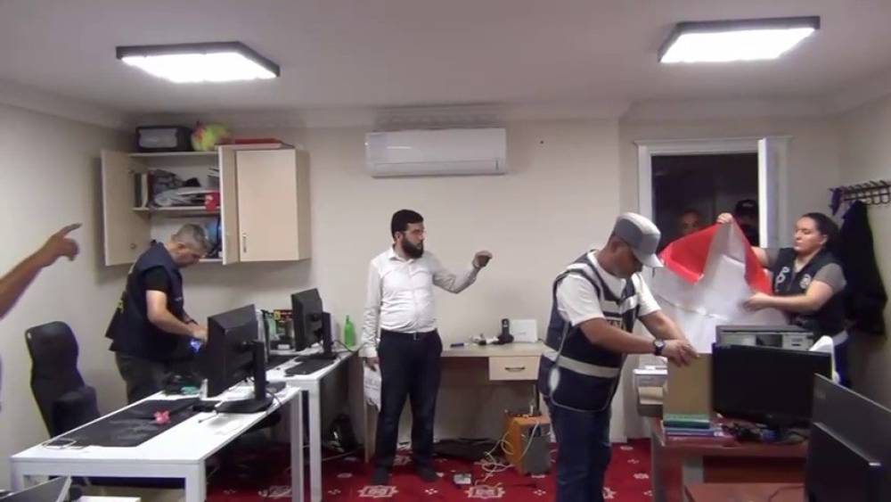 Kuytulcular, operasyon olacağını anlayınca bilgisayar kasalarını boşaltıp hard diskleri yok etmiş
