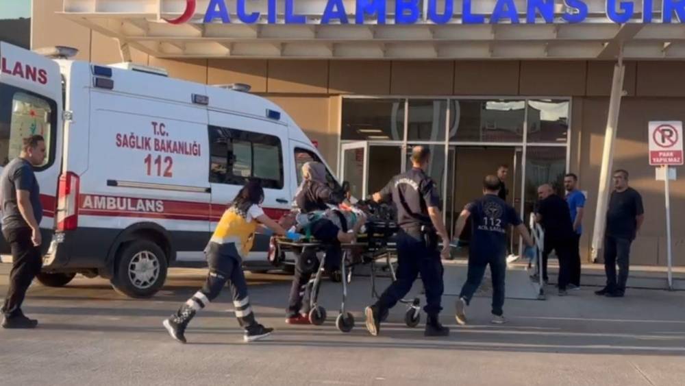 Erzincan&rsquo;da ATV u&ccedil;uruma yuvarlanarak baraj g&ouml;l&uuml;ne d&uuml;şt&uuml;: 2 yaralı
