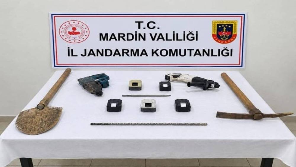 Mardin&rsquo;de tarihi eser ka&ccedil;ak&ccedil;ılığı operasyonunda 4 ş&uuml;pheli yakalandı
