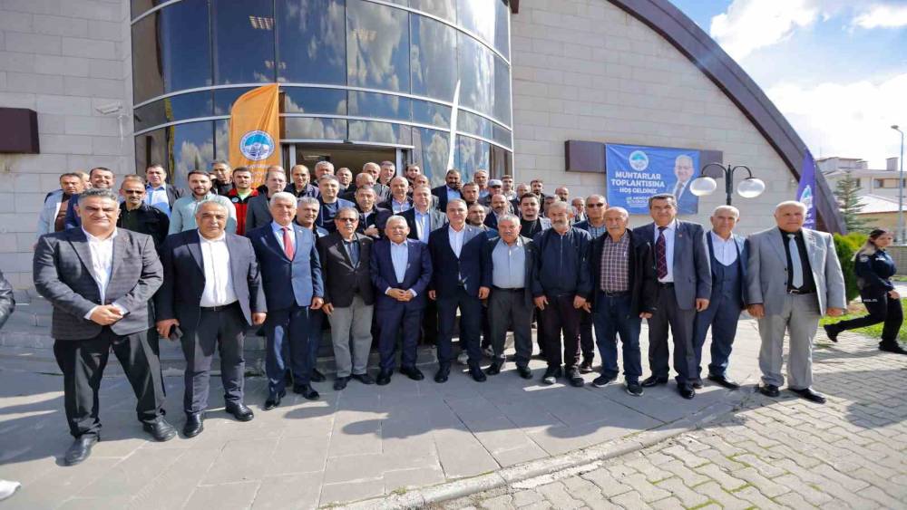 Başkan B&uuml;y&uuml;kkılı&ccedil;, Sarız ve Pınarbaşı&rsquo;nda muhtarlarla buluştu

