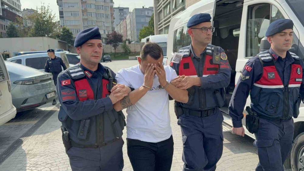 Uyuşturucu ticaretinden 8 yıl 4 ay hapis cezasıyla aranan şahıs yakalandı
