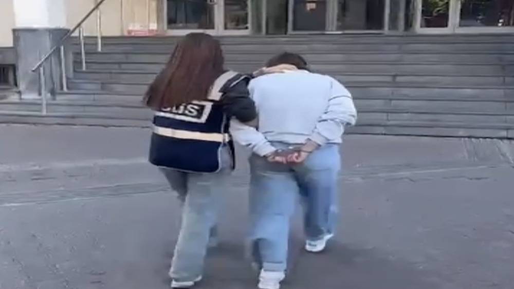 Kayseri&rsquo;de 10 yıl kesinleşmiş hapis cezasıyla aranan şahıs yakalandı
