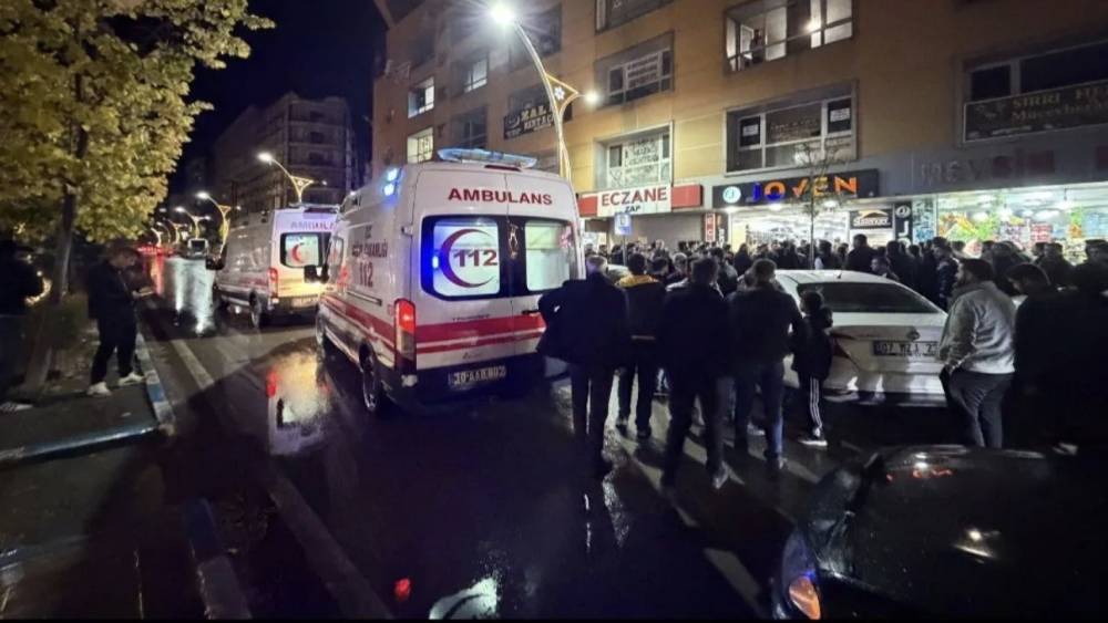 Hakkari&rsquo;de silahlı kavga: 3 yaralı
