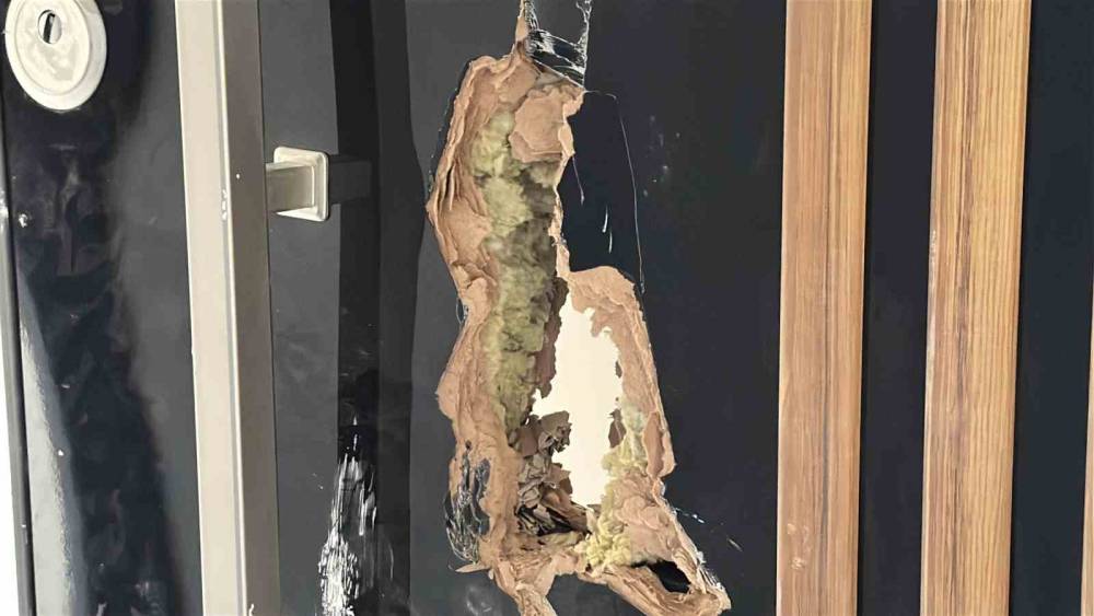 Burdur&rsquo;da inşaat halindeki apartmana zarar veren şahıslar yakalandı
