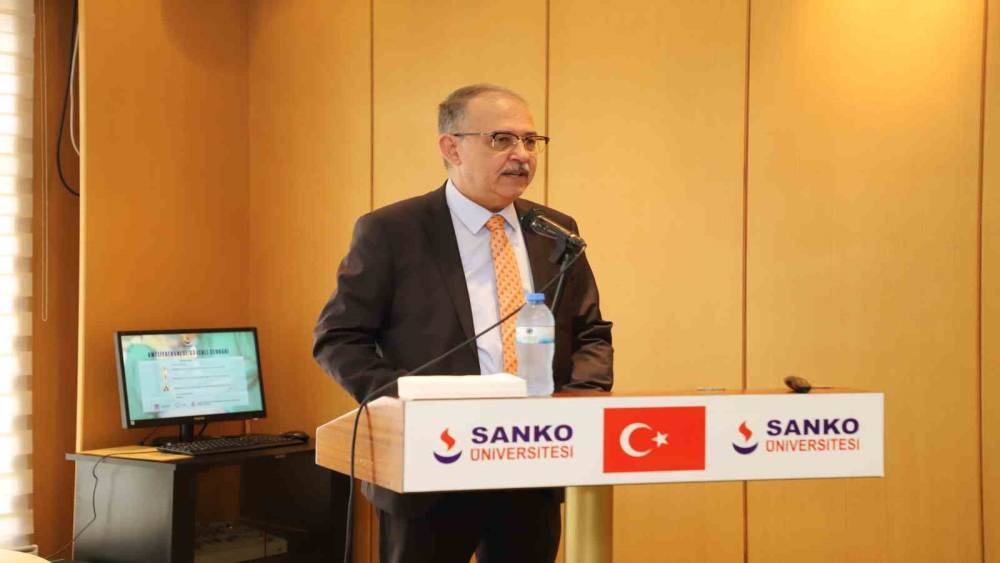 SANKO &Uuml;niversitesinde "Ameliyathanede g&uuml;venli cerrahi" konferansı d&uuml;zenlendi
