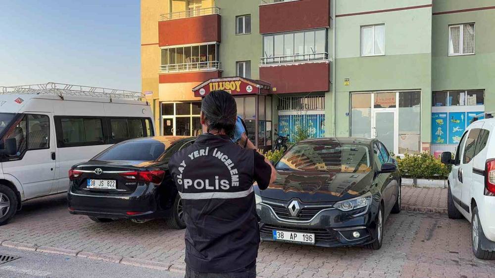 Kayseri&rsquo;de bir kişi babası tarafından evde &ouml;l&uuml; bulundu
