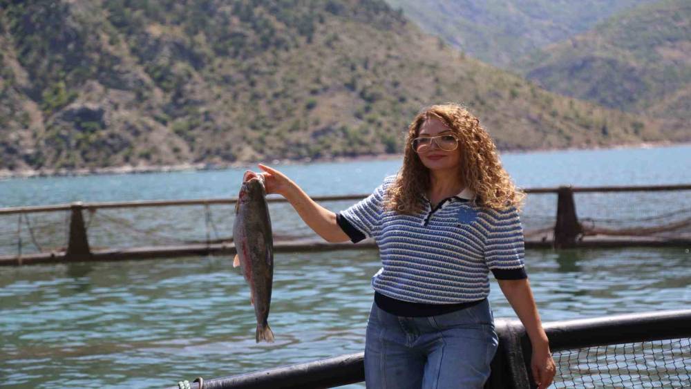 &Ccedil;oruh Havzası&rsquo;nda &uuml;retilen T&uuml;rk somonları d&uuml;nya sofralarında
