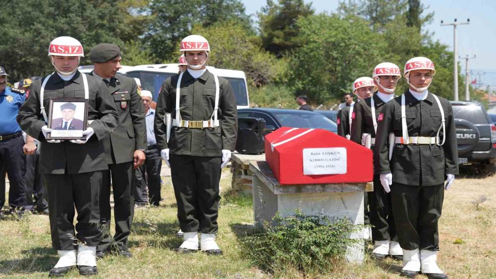Kıbrıs gazisi son yolculuğuna uğurlandı
