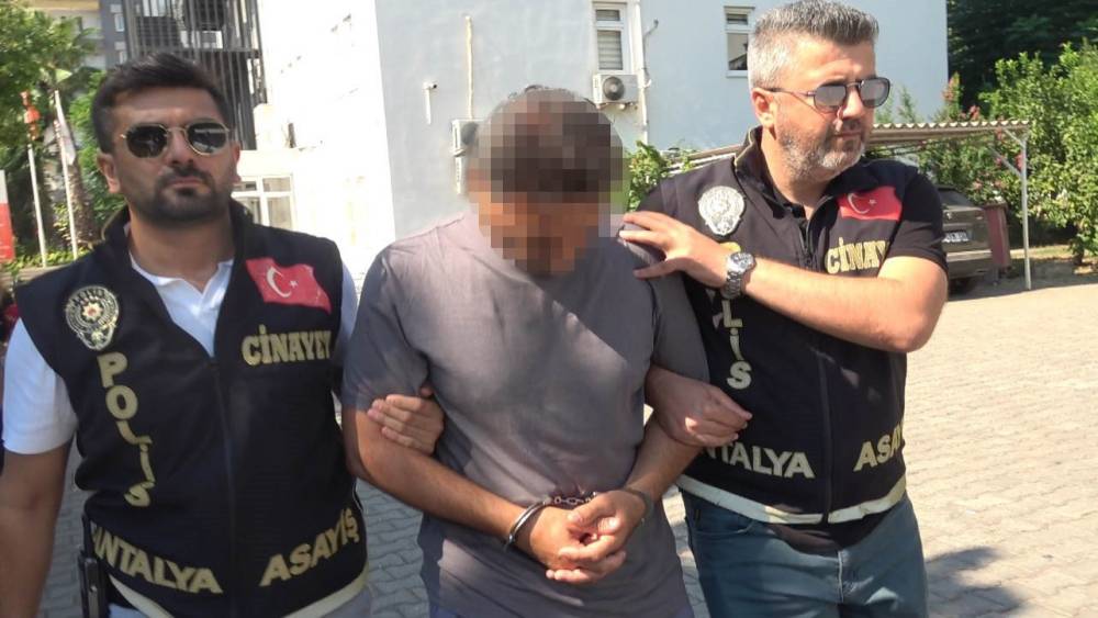 Havalimanı otoparkındaki cinayetle ilgili emekli polis tutuklandı

