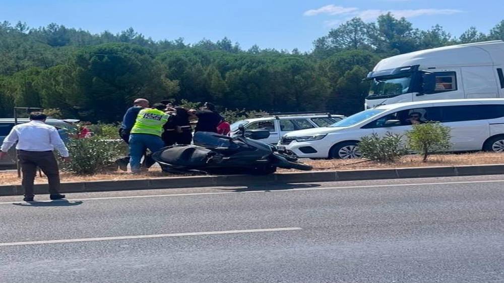 Muğla&rsquo;da polisten ka&ccedil;arken yakalandı, 1 kilo 953 gram esrar ele ge&ccedil;irildi
