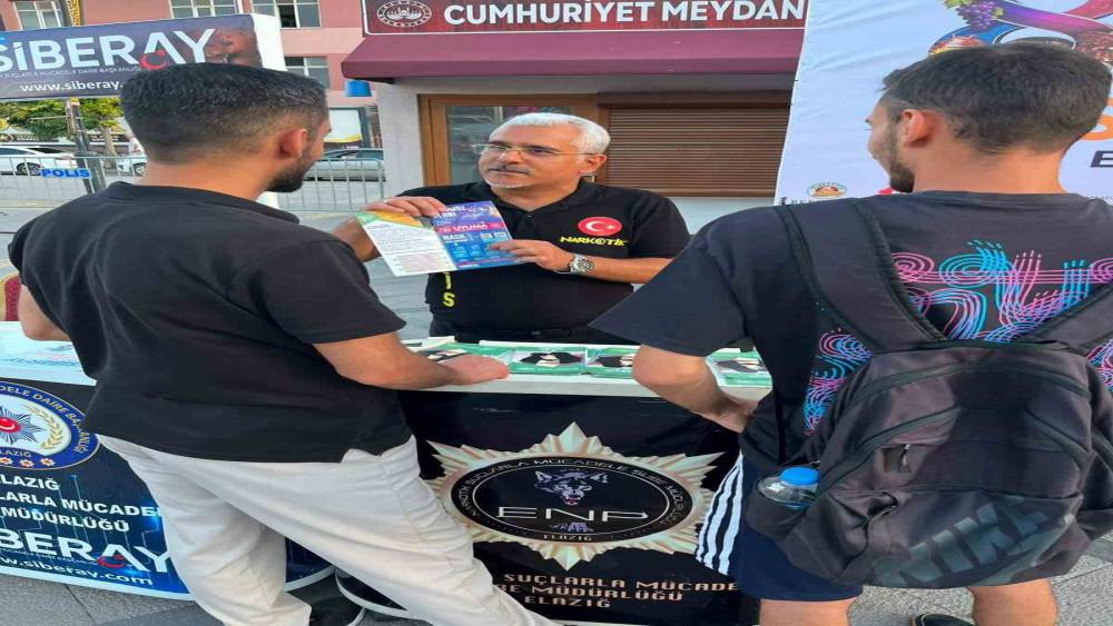 Elazığ&rsquo;da vatandaşlar, polis ekipleri tarafından bilgilendirildi
