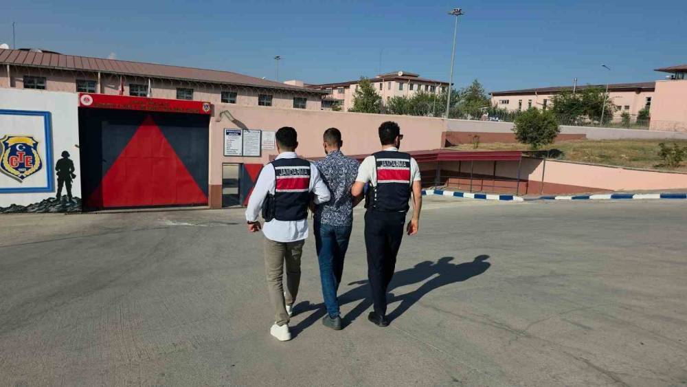 Osmaniye&rsquo;de jandarma son bir haftada 150 ş&uuml;pheliyi yakaladı
