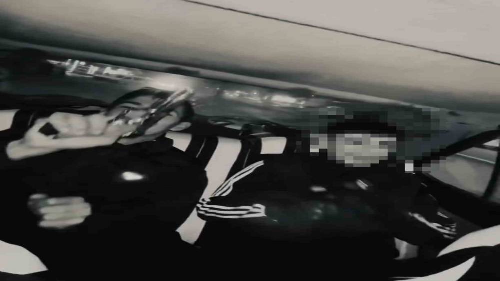 Sosyal medyada gençlerin silahlı paylaşımı tepki çekti
