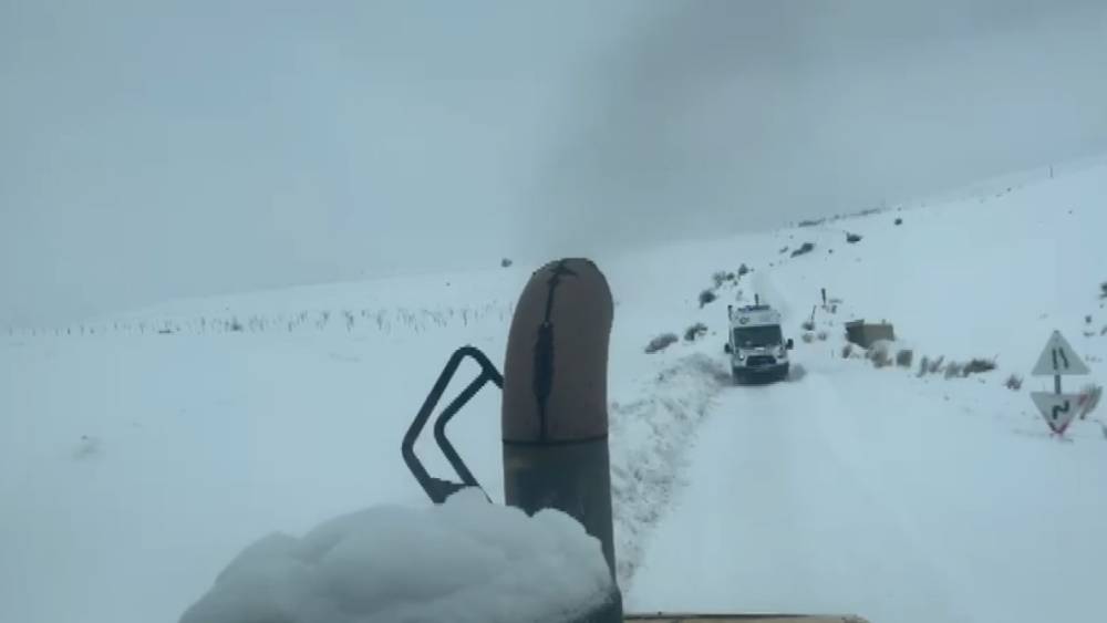 K&ouml;yde mahsur kalan hasta i&ccedil;in ekipler seferber oldu
