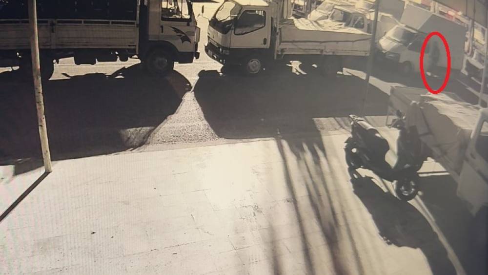 Halde anahtarı &uuml;zerinde bırakılan biber y&uuml;kl&uuml; kamyonet &ccedil;alındı
