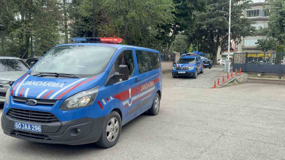 Tokat merkezli uyuşturucu operasyonunda 36 ş&uuml;pheli adliyeye sevk edildi
