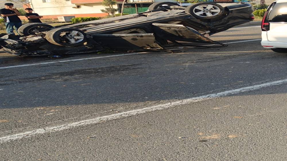 Diyarbakır&rsquo;da trafik kazası: 3 yaralı
