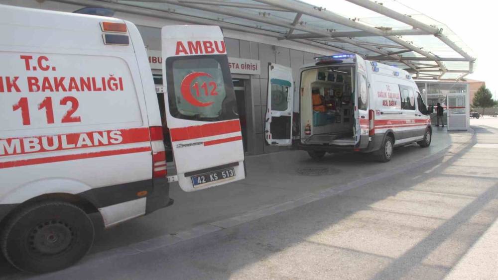 Beyşehir&rsquo;de iki ayrı trafik kazası: 3 yaralı
