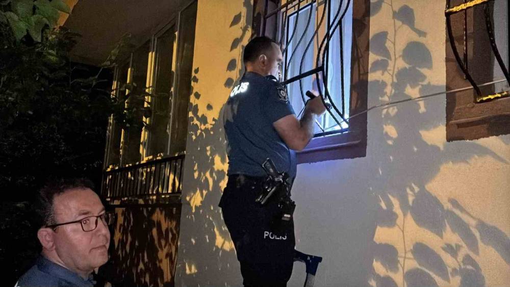 Haber alınamayan komşu ekipleri alarma ge&ccedil;irdi
