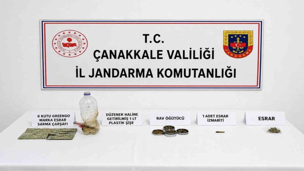 &Ccedil;anakkale&rsquo;de uyuşturucu operasyonunda 12 kişi yakalandı
