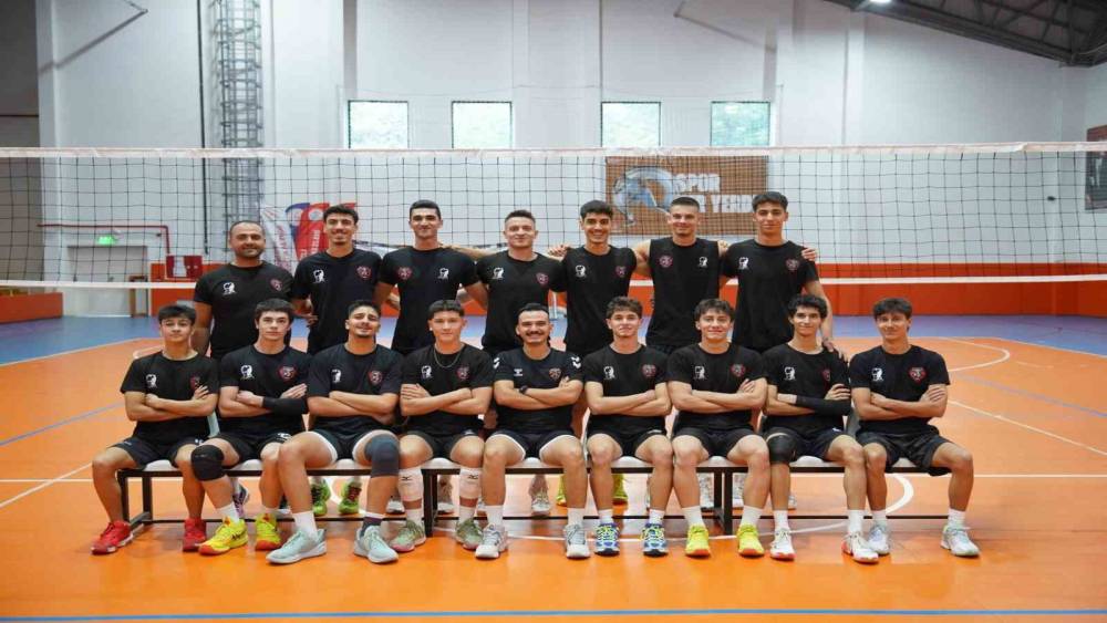 Acıpayam&rsquo;dan voleybolda iddialı y&uuml;kseliş
