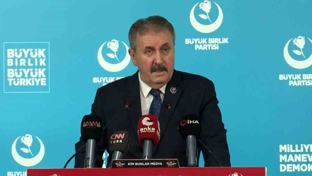 BBP Genel Başkanı Destici: "Devletimiz ge&ccedil;mişte olduğu gibi yarın da ter&ouml;r&uuml;n k&ouml;k&uuml;n&uuml; kazıyacak"
