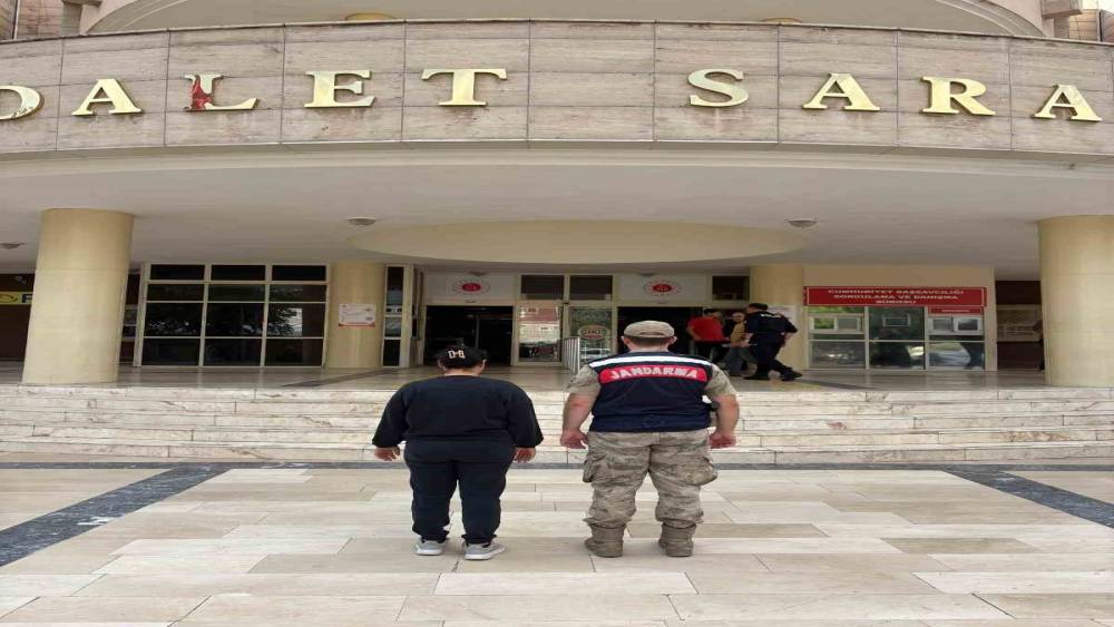 Şanlıurfa&rsquo;da 30 yıl hapis cezası bulunan h&uuml;k&uuml;ml&uuml; yakalandı
