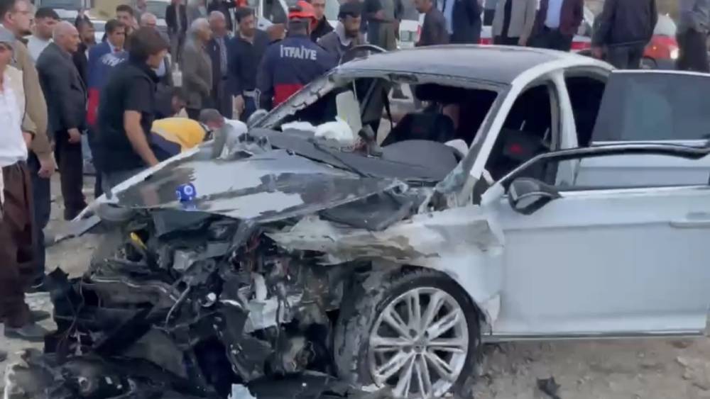 Y&uuml;ksekova&rsquo;da ik ayrı trafik kazası: 10 yaralı

