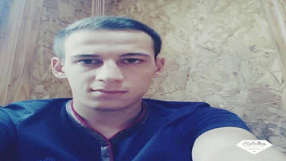 Otomobil tıra arkadan &ccedil;arptı: 2 &ouml;l&uuml;, 1 yaralı
