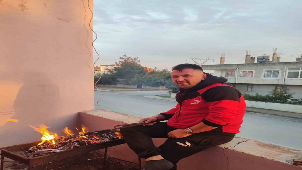 Devrilen trakt&ouml;r&uuml;n altında kalan s&uuml;r&uuml;c&uuml; hayatını kaybetti
