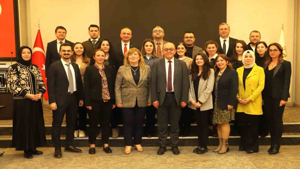 K&uuml;tahya iş d&uuml;nyası &rsquo;s&uuml;rd&uuml;r&uuml;lebilirlik&rsquo; i&ccedil;in bir araya geldi
