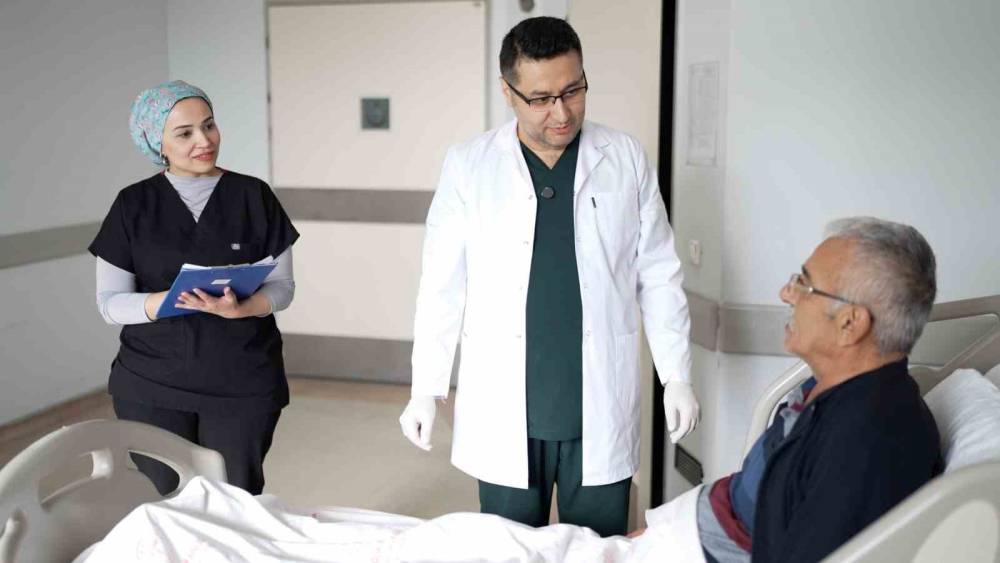 MEAH&rsquo;ta kapalı y&ouml;ntemle başarılı kanser ameliyatı
