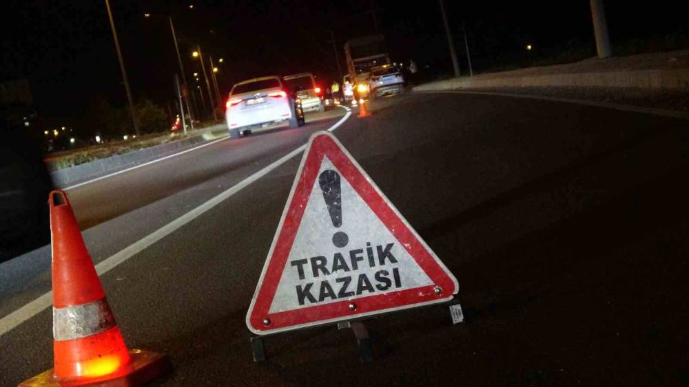 Kilis&rsquo;te motosiklet ile otomobil &ccedil;arpıştı: 2 yaralı
