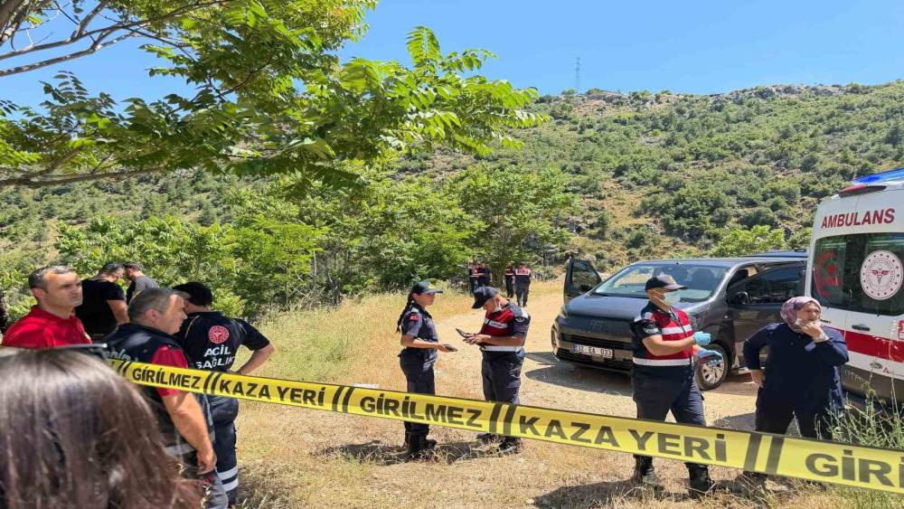 Isparta&rsquo;da 2 gencin ara&ccedil;ta &ouml;l&uuml; bulunmasıyla ilgili ş&uuml;pheli bulguya ratlanmadı
