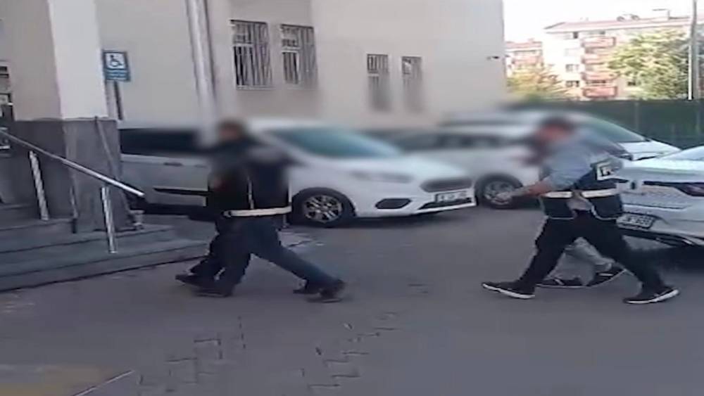 Kayseri&rsquo;de &lsquo;kasten &ouml;ld&uuml;rme&rsquo; su&ccedil;undan kesinleşmiş hapisle aranan 3 şahıs yakalandı

