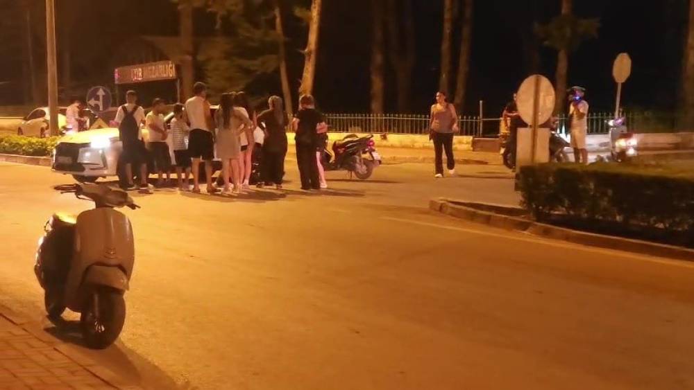 Otomobil ile &ccedil;arpışan motosikletli yaralandı

