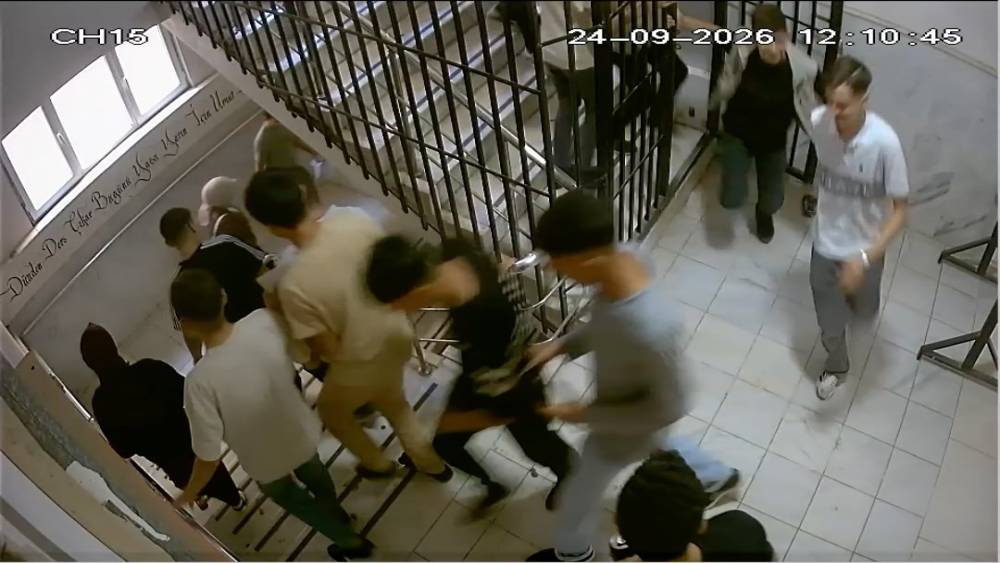 Siverek&rsquo;te depremde yaşanan korku dolu anlar kamerada
